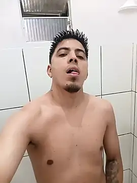 Snapshot of Fiel77 chatting on 11-24-25, 12:43 Fiel77 online show from 11-24-25, 12:43