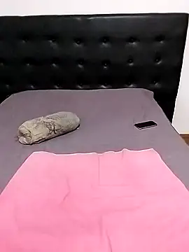 Snapshot of littlebrunett chatting on 02-21-25, 09:34 littlebrunett online show from 02-21-25, 09:34