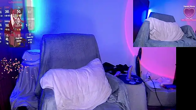 Snapshot of HollyDominic chatting on 03-21-25, 12:51 HollyDominic online show from 03-21-25, 12:51