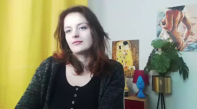 juicyNadine online show from 12-16-24, 09:24