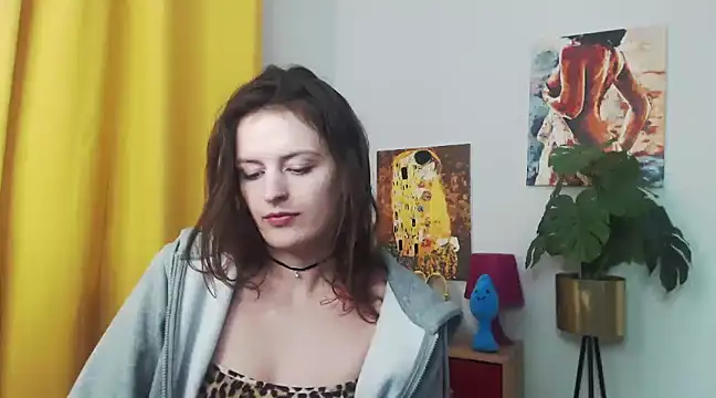 juicyNadine online show from 01-10-25, 09:23