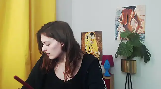 juicyNadine online show from 01-13-25, 12:24