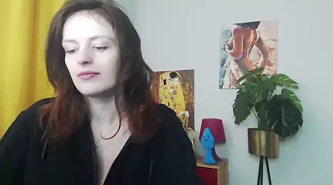 juicyNadine online show from 01-22-25, 06:20