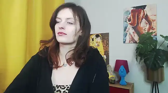 juicyNadine online show from 03-05-25, 06:12