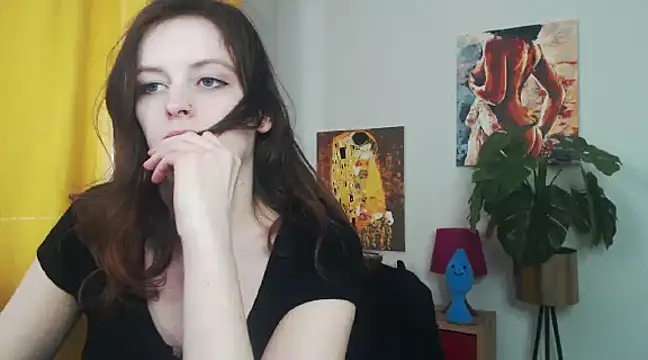 juicyNadine online show from 03-19-25, 12:23