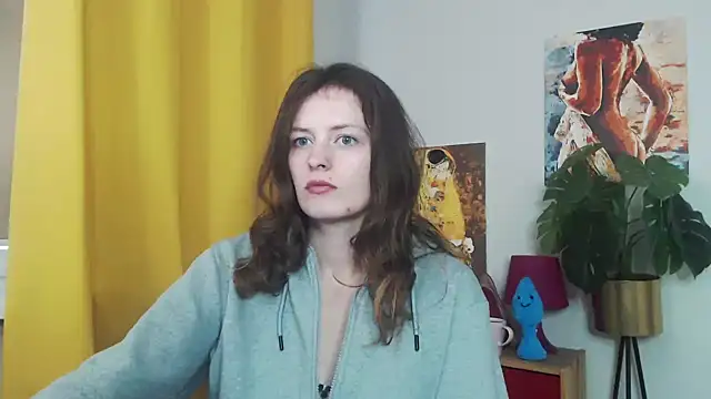 juicyNadine online show from 09-17-25, 04:47