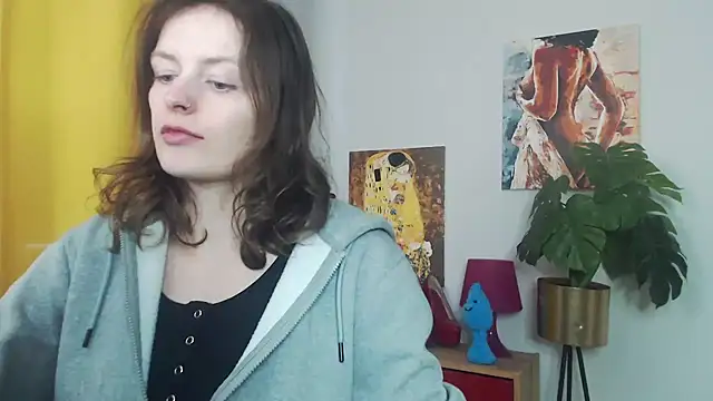 juicyNadine online show from 11-16-25, 07:25