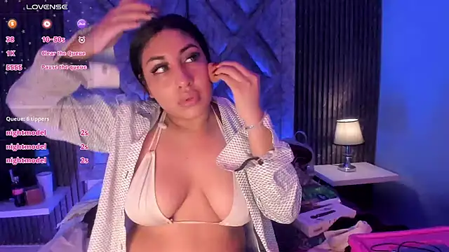 Snapshot of CANDYGABYY chatting on 03-13-25, 04:05 CANDYGABYY online show from 03-13-25, 04:05