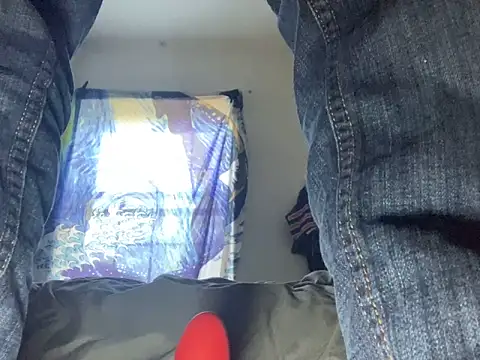 pantslesstraveler plt online show from 09-25-25, 09:40