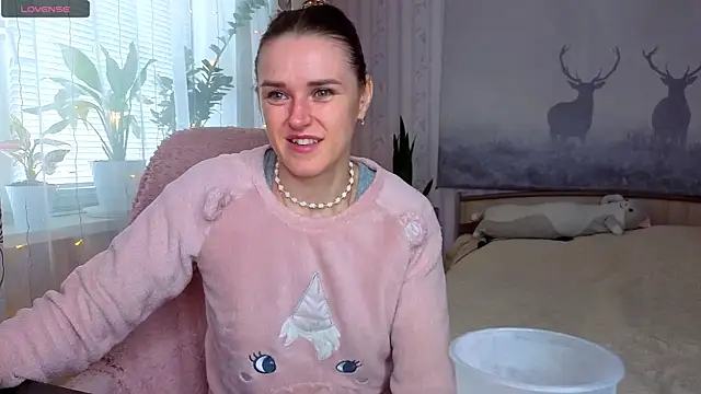 Bella  Swoon online show from 05-15-26, 04:30