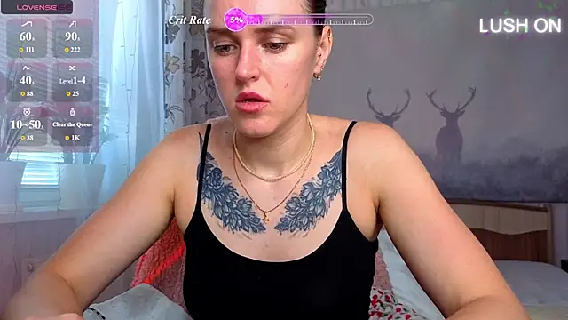 Snapshot of Bella__Swoon chatting on 06-17-26, 06:05 Bella Swoon online show from 06-17-26, 06:05
