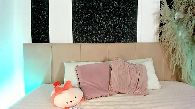 Snapshot of Alaia_Manson chatting on 02-21-26, 07:37 Alaia Manson online show from 02-21-26, 07:37