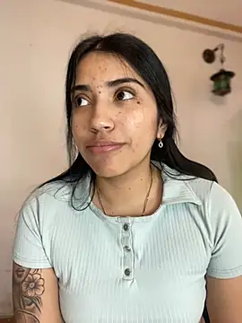 Snapshot of SaritaHot_69 chatting on 12-10-24, 05:22 SaritaHot 69 online show from 12-10-24, 05:22