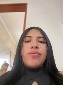 Snapshot of SaritaHot_69 chatting on 12-22-24, 03:44 SaritaHot 69 online show from 12-22-24, 03:44