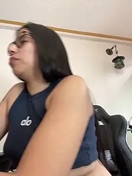 Snapshot of SaritaHot_69 chatting on 01-10-25, 06:28 SaritaHot 69 online show from 01-10-25, 06:28