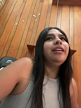 Snapshot of SaritaHot_69 chatting on 03-04-25, 02:53 SaritaHot 69 online show from 03-04-25, 02:53