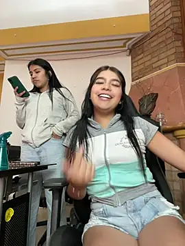 Snapshot of SaritaHot_69 chatting on 03-15-25, 03:16 SaritaHot 69 online show from 03-15-25, 03:16