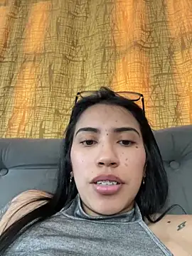 Snapshot of SaritaHot_69 chatting on 03-17-25, 07:15 SaritaHot 69 online show from 03-17-25, 07:15