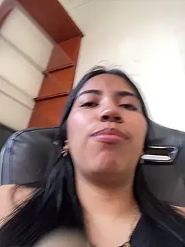 Snapshot of SaritaHot_69 chatting on 03-22-25, 02:25 SaritaHot 69 online show from 03-22-25, 02:25