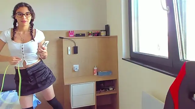 uniquerossie online show from 10-07-25, 01:19