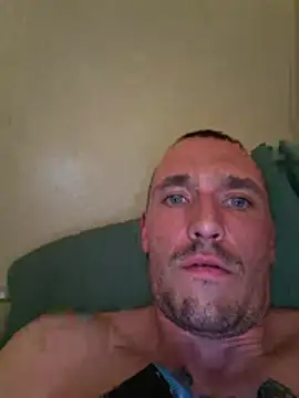 Snapshot of Tbone3390 chatting on 07-27-26, 06:20 Tbone3390 online show from 07-27-26, 06:20