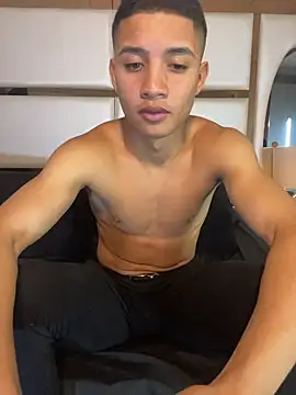 Snapshot of ALAN_SANTHOS chatting on 12-15-25, 04:50 ALAN SANTHOS online show from 12-15-25, 04:50