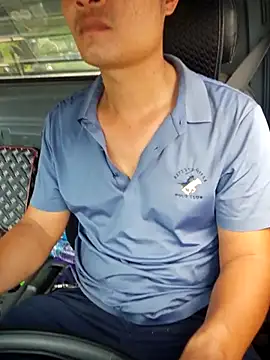 Vanilahirl online show from 10-11-25, 05:17