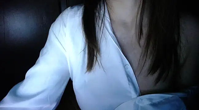 Snapshot of Matta_Glory chatting on 03-03-25, 06:04 Matta Glory online show from 03-03-25, 06:04