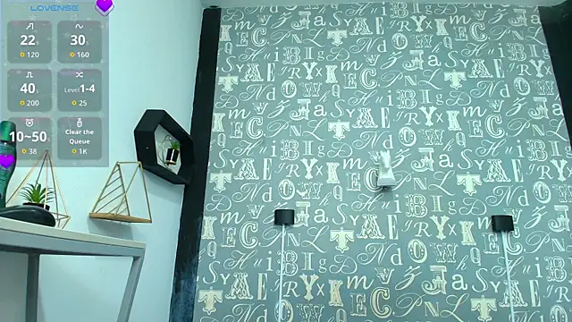 Lindsey8 online show from 11-29-25, 02:31