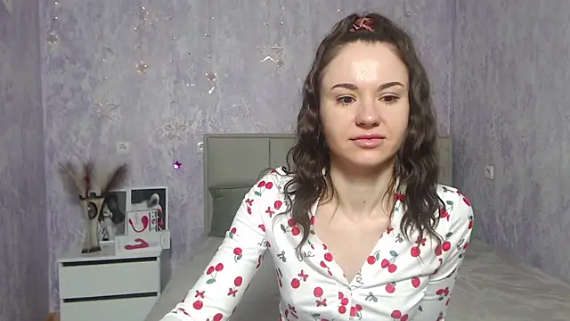 Snapshot of KaraCriegs chatting on 01-29-25, 06:28 KaraCriegs online show from 01-29-25, 06:28