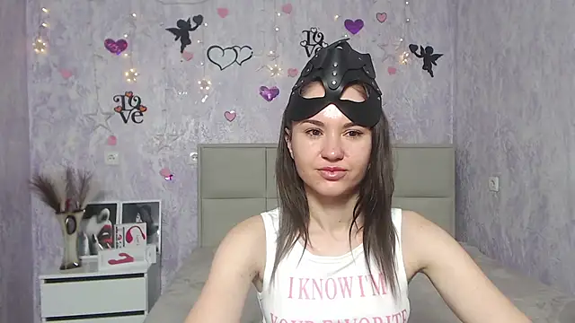 Snapshot of KaraCriegs chatting on 02-06-25, 12:54 KaraCriegs online show from 02-06-25, 12:54
