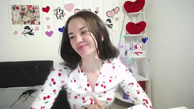 Snapshot of KaraCriegs chatting on 02-26-25, 09:48 KaraCriegs online show from 02-26-25, 09:48