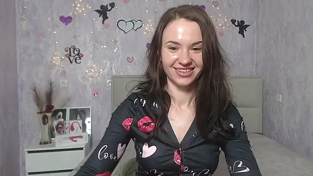 Snapshot of KaraCriegs chatting on 02-28-25, 10:17 KaraCriegs online show from 02-28-25, 10:17
