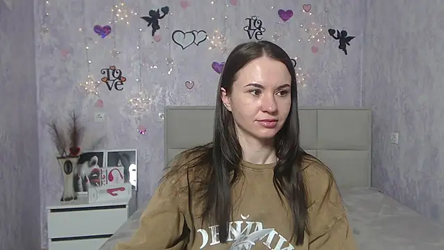 Snapshot of KaraCriegs chatting on 03-01-25, 09:48 KaraCriegs online show from 03-01-25, 09:48