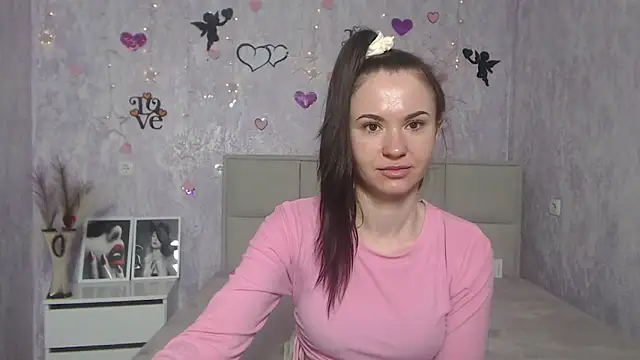 Snapshot of KaraCriegs chatting on 03-07-25, 01:09 KaraCriegs online show from 03-07-25, 01:09