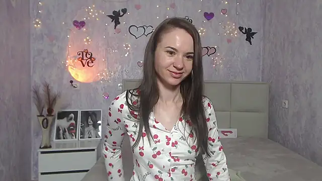 Snapshot of KaraCriegs chatting on 03-07-25, 09:48 KaraCriegs online show from 03-07-25, 09:48