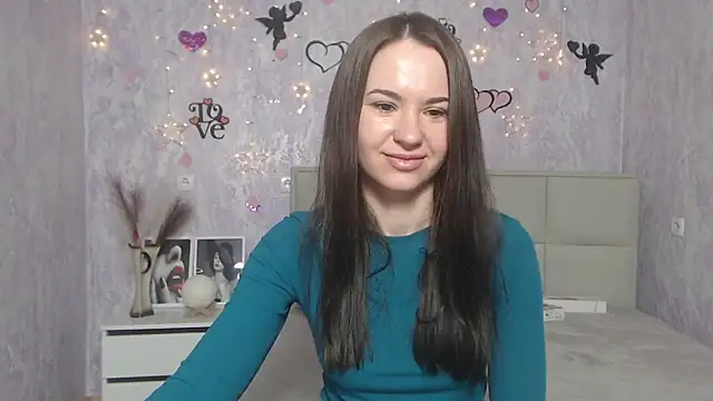 Snapshot of KaraCriegs chatting on 03-09-25, 06:21 KaraCriegs online show from 03-09-25, 06:21