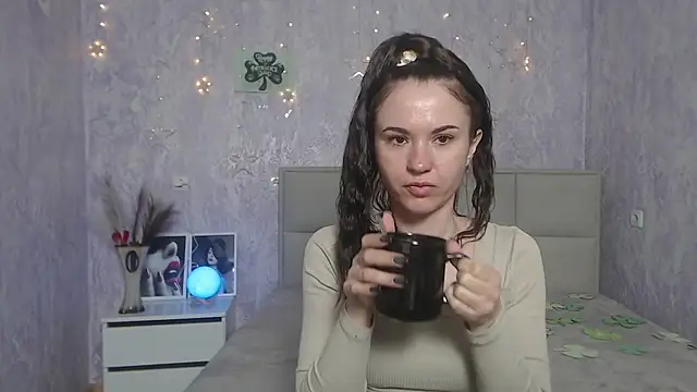 Snapshot of KaraCriegs chatting on 03-14-25, 01:16 KaraCriegs online show from 03-14-25, 01:16