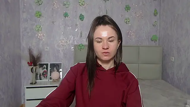 Snapshot of KaraCriegs chatting on 03-16-25, 01:49 KaraCriegs online show from 03-16-25, 01:49