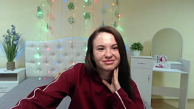 Snapshot of KaraCriegs chatting on 03-20-25, 09:46 KaraCriegs online show from 03-20-25, 09:46