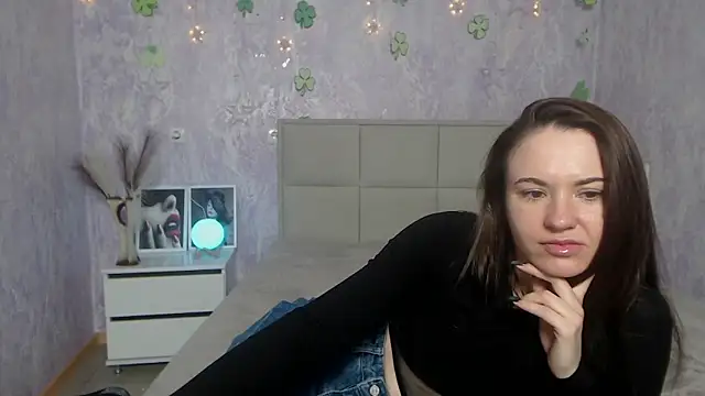 Snapshot of KaraCriegs chatting on 03-23-25, 12:26 KaraCriegs online show from 03-23-25, 12:26