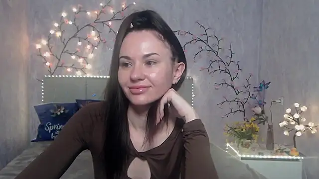 KaraCriegs online show from 04-21-26, 03:02