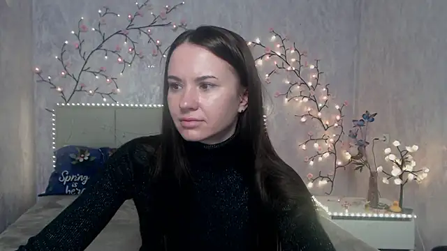 Snapshot of KaraCriegs chatting on 04-27-26, 05:33 KaraCriegs online show from 04-27-26, 05:33