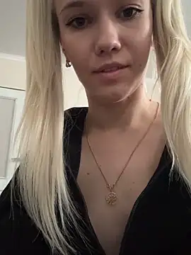 ShhhO O online show from 10-07-25, 05:37