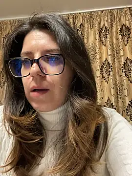 Snapshot of NadiraNoor chatting on 05-16-26, 04:53 NadiraNoor online show from 05-16-26, 04:53