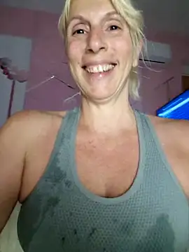 Ina HotX online show from 10-02-25, 04:58