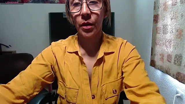 Snapshot of horny_paty chatting on 01-06-26, 04:11 horny paty online show from 01-06-26, 04:11