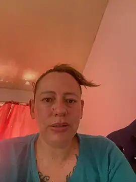 Snapshot of Chanel_87xxx chatting on 06-11-26, 06:17 Chanel 87xxx online show from 06-11-26, 06:17