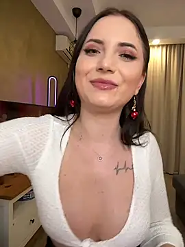 AvaGianna online show from 12-21-24, 07:06