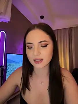 AvaGianna online show from 01-09-25, 09:26